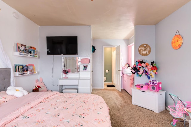 view of carpeted bedroom