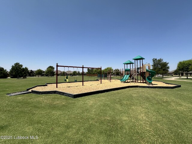 4005 127th St, Lubbock, TX 79423 - community jungle gym with a lawn
