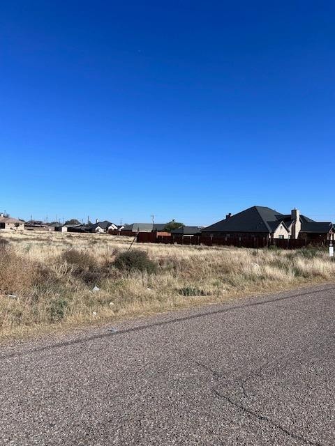 Listing photo 3 for 2101 Canyon Rd, Lubbock TX 79403