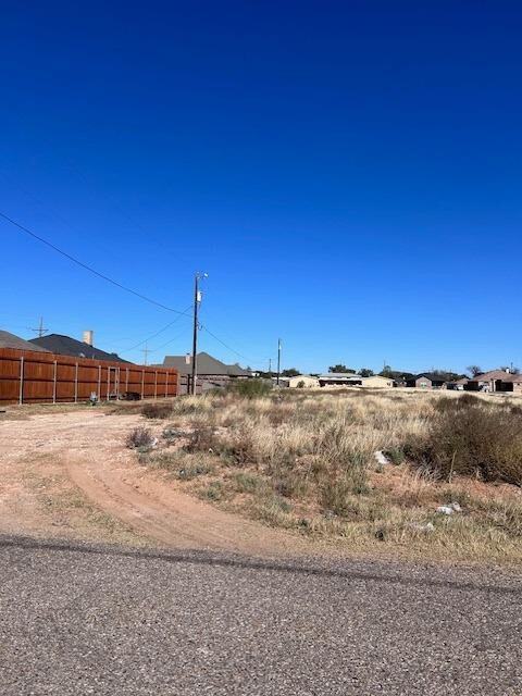 Listing photo 2 for 2101 Canyon Rd, Lubbock TX 79403