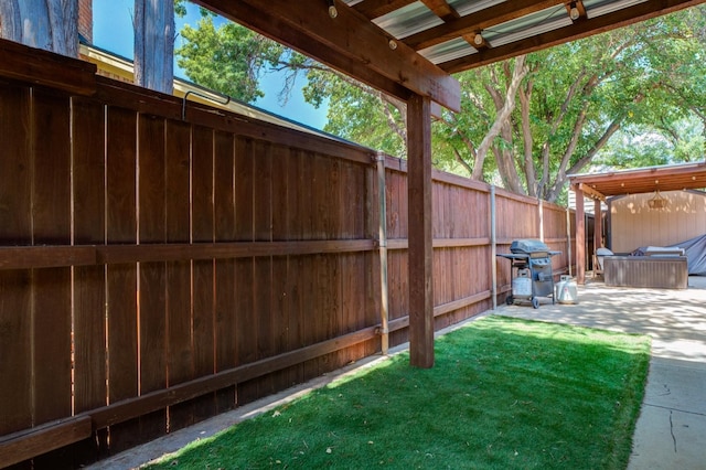 view of yard with a patio area