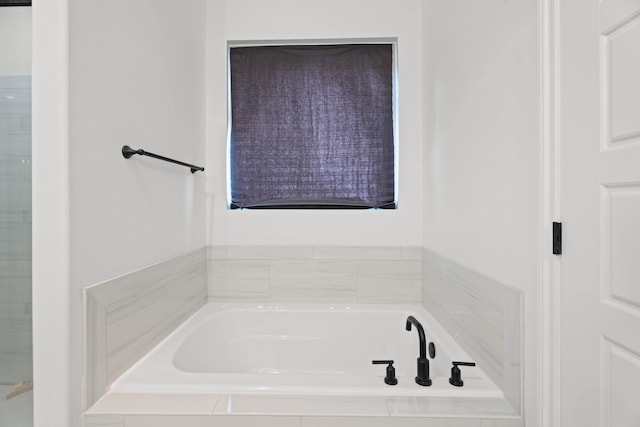 3615 121st St, Lubbock, TX 79423 - bathroom featuring a bath