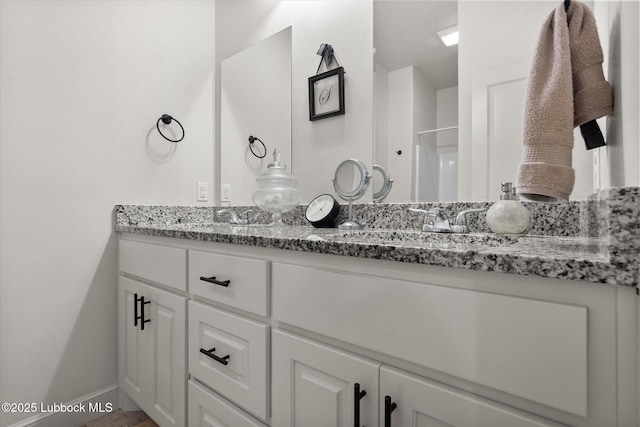 5522 Lehigh St, Lubbock, TX 79416 - full bath featuring double vanity and a shower