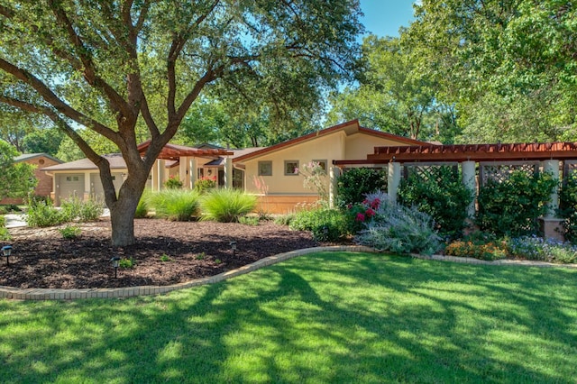 view of yard featuring a garage