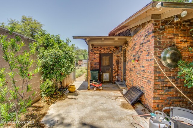 3413 42nd St, Lubbock, TX 79413 - view of patio