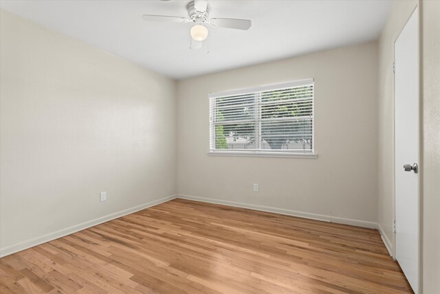 4416 33rd St, Lubbock, TX 79410 - unfurnished room featuring light wood-style floors and ceiling fan