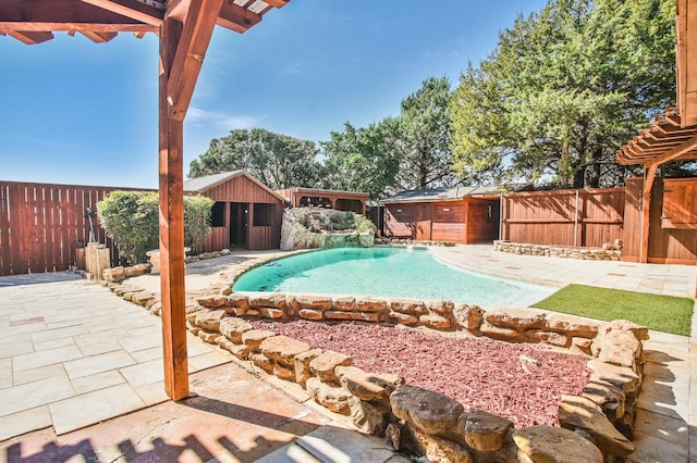 view of swimming pool featuring a patio