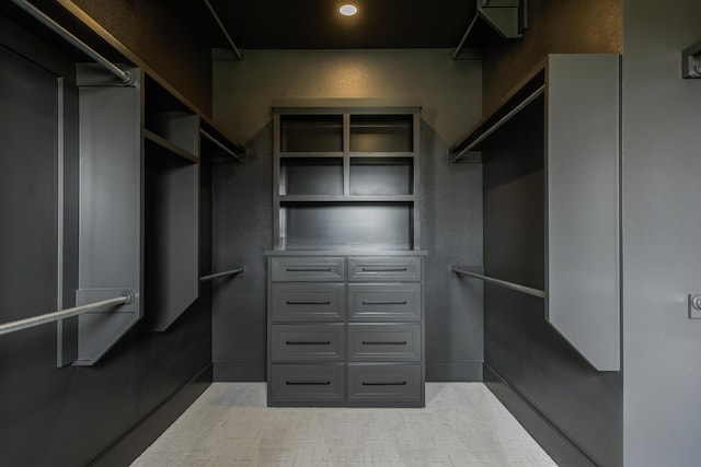 7710 46th St, Lubbock, TX 79407 - view of spacious closet