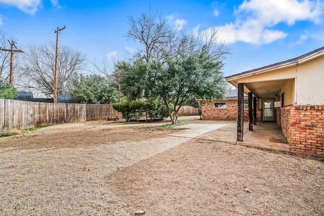 view of yard featuring a patio