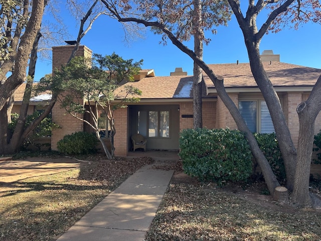 view of front of house