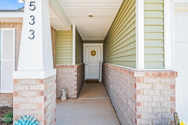 7533 33rd St, Lubbock, TX 79407 - property entrance with brick siding