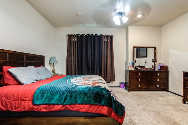 view of carpeted bedroom