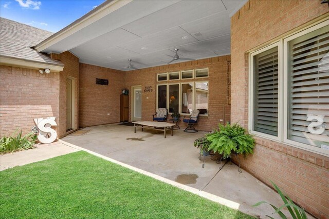 view of patio / terrace with ceiling fan