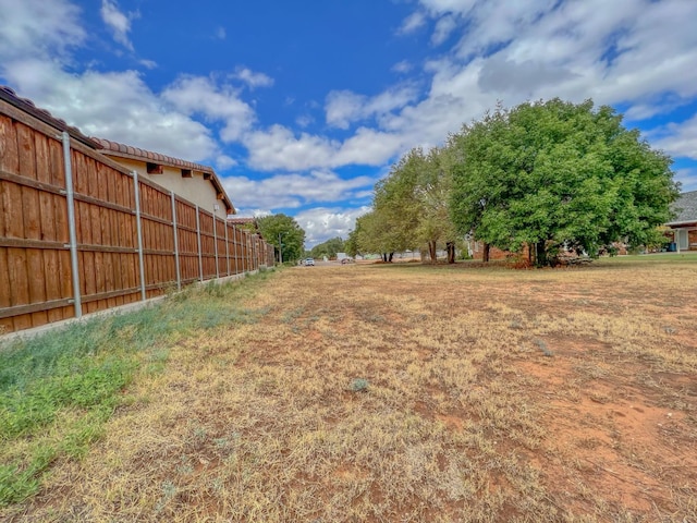 Listing photo 3 for 5227 21st St, Lubbock TX 79407