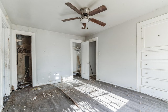 unfurnished bedroom with ceiling fan