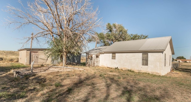 view of home's exterior