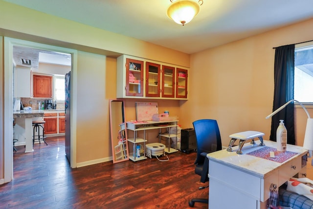 office area featuring dark hardwood / wood-style floors