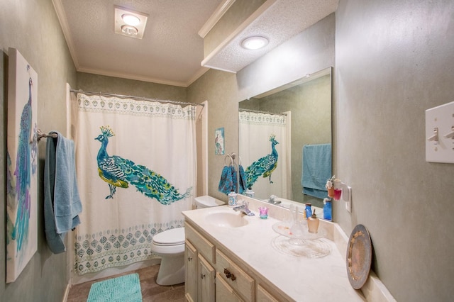 bathroom with vanity, toilet, crown molding, a textured ceiling, and a shower with shower curtain