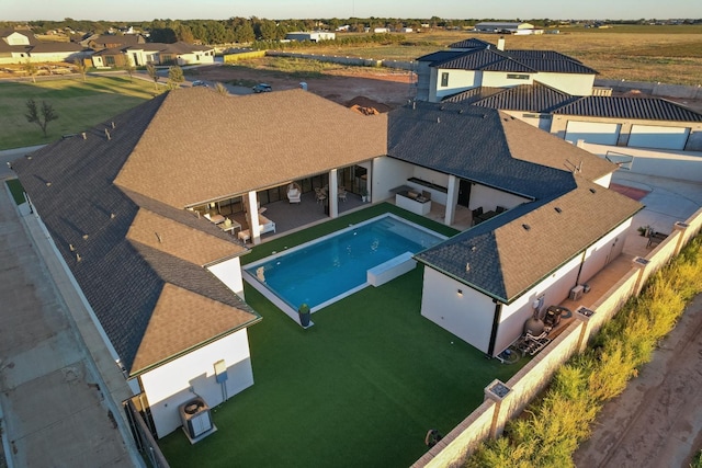 bird's eye view with a residential view