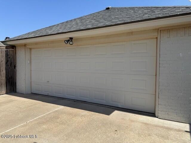 4020 125th St, Lubbock, TX 79423 - view of garage