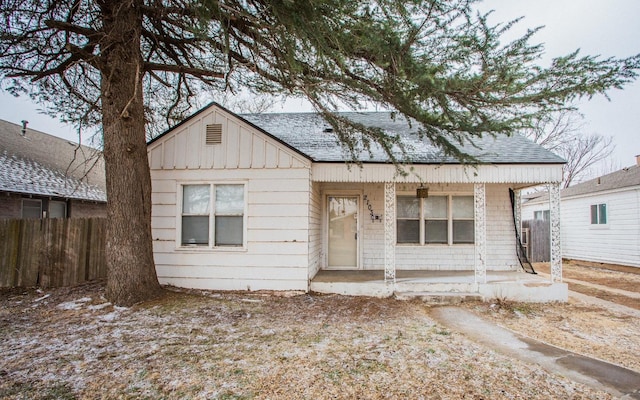 view of front of property with a porch