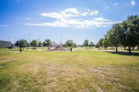 view of community featuring a lawn