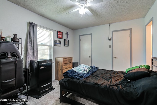 5734 92nd St, Lubbock, TX 79424 - carpeted bedroom with a ceiling fan and a textured ceiling