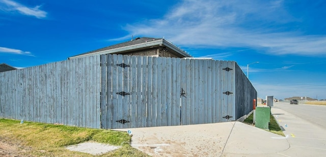 view of outdoor structure