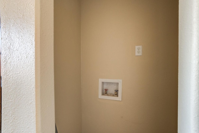 laundry area with washer hookup