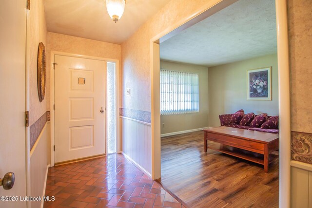 3404 59th St, Lubbock, TX 79413 - foyer featuring baseboards