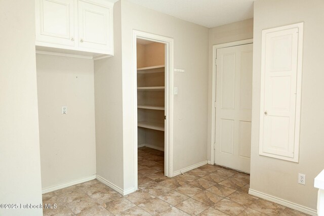 4420 87th St, Lubbock, TX 79424 - view of closet