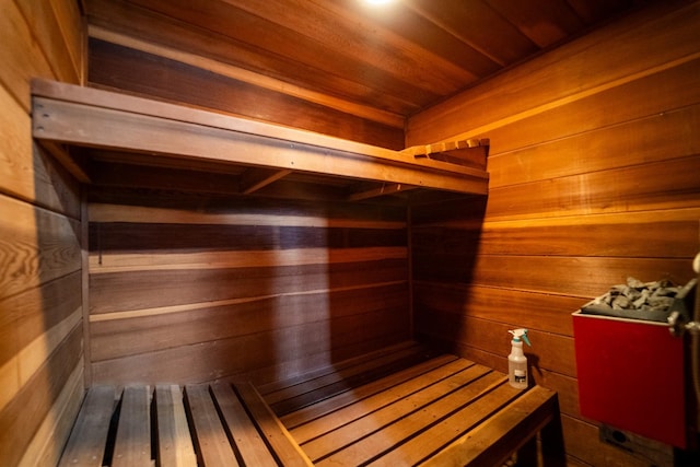 view of sauna / steam room