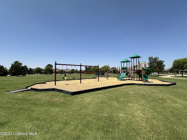 4003 124th St, Lubbock, TX 79423 - community play area with a lawn
