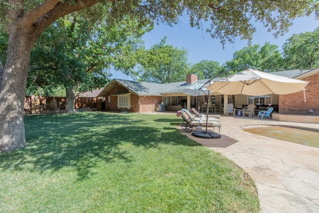 view of yard with a patio