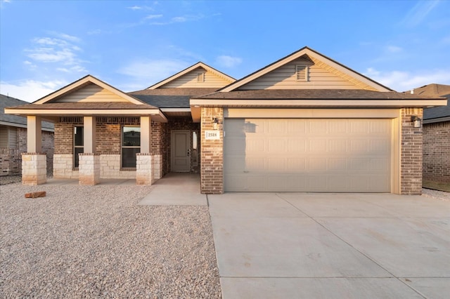 view of front facade with a garage