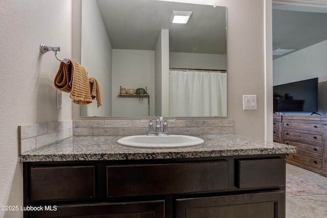 7511 31st St, Lubbock, TX 79407 - full bath featuring vanity