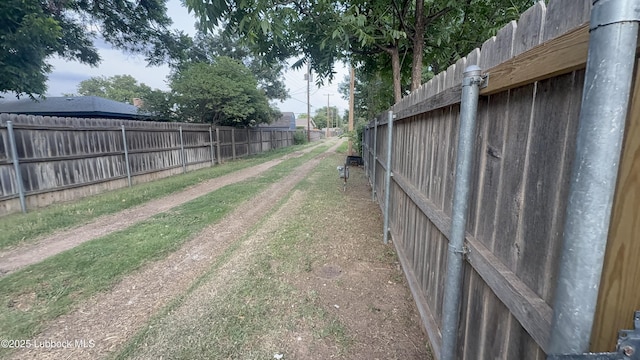 3806 56th St, Lubbock, TX 79413 - view of yard