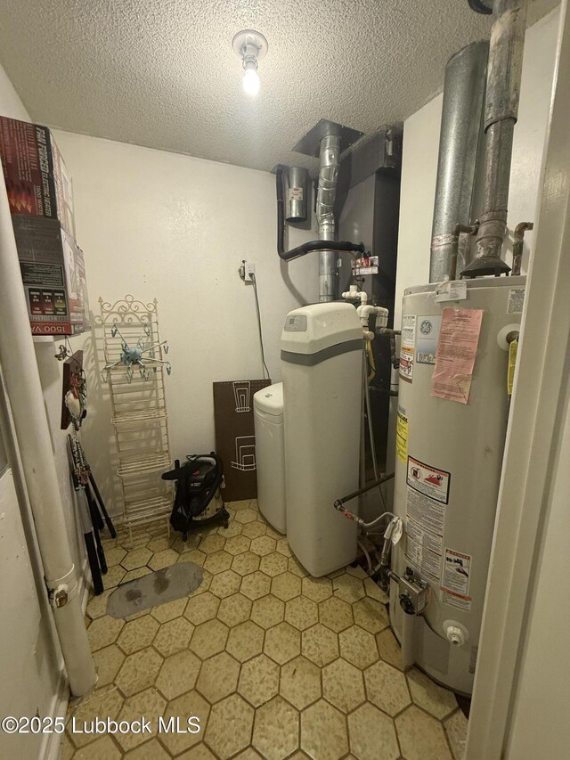 3806 56th St, Lubbock, TX 79413 - utilities featuring water heater