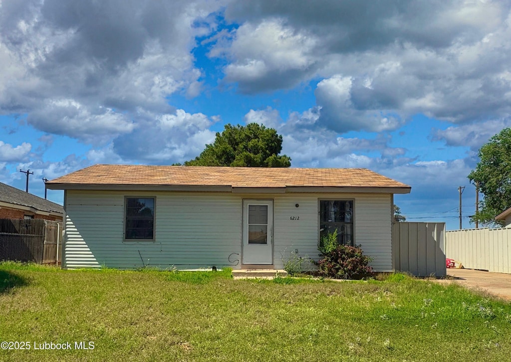 6212 22nd St, Lubbock, TX 79407 - view of front of house