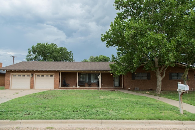 904 Itasca St, Plainview, TX 79072 - photo 1