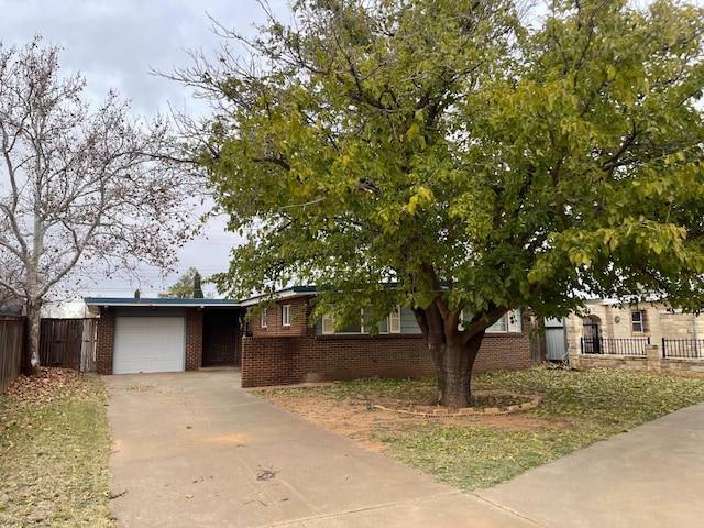 view of front facade with a garage