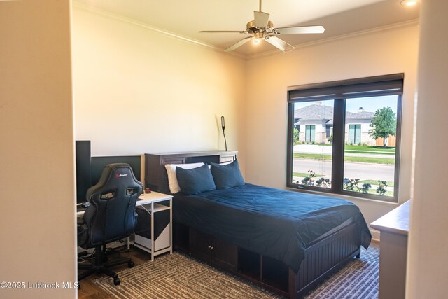 11707 Uxbridge Ave, Lubbock, TX 79424 - bedroom featuring ornamental molding, an office area, and ceiling fan
