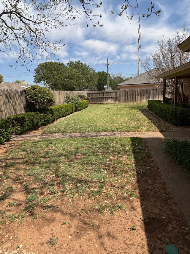 3004 80th St, Lubbock, TX 79423 - view of yard