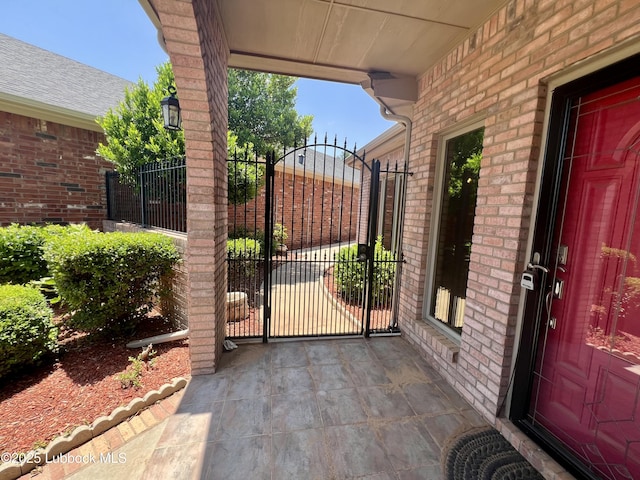9802 Toledo Ave, Lubbock, TX 79424 - view of gate