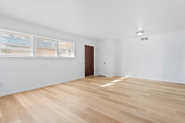 empty room featuring light hardwood / wood-style flooring