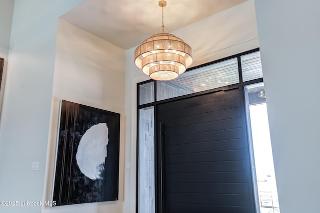 4510 Zadar Ave, Lubbock, TX 79407 - detailed view of a chandelier