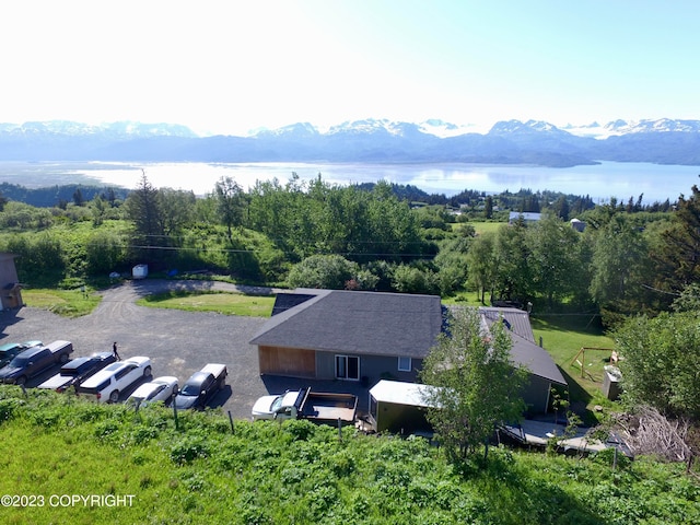 bird's eye view with a mountain view