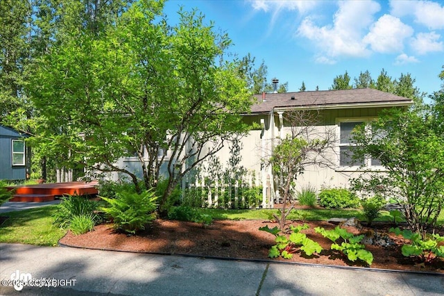 10833 E Twin Peaks Ct, Palmer, AK 99645 - view of front of home featuring a deck