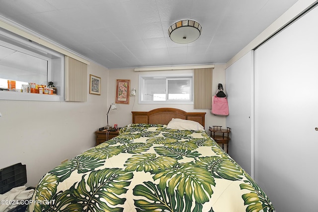 15264 Airport Ln, Ninilchik, AK 99639 - bedroom featuring a closet