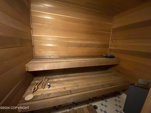view of sauna / steam room